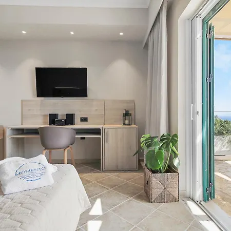 Momento Ξενοδοχείο με διαμερίσματα 4*