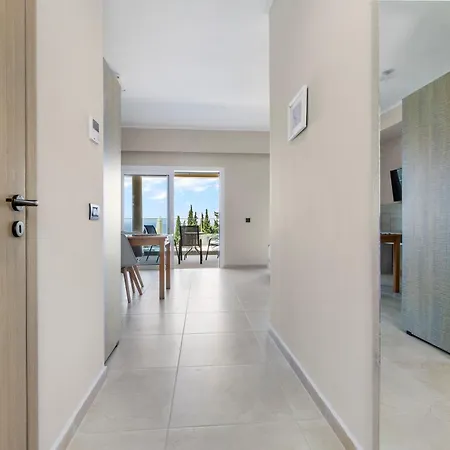 Momento Apartmanhotel Vlaháta